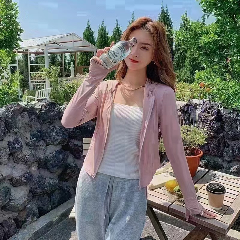 เสื้อคลุมกันแดดผู้หญิง ฤดูร้อน ผ้าเย็นระบายอากาศ รัดรูปสวย กันรังสีอัลตราไวโอเลต มีฮู้ดบังแดด