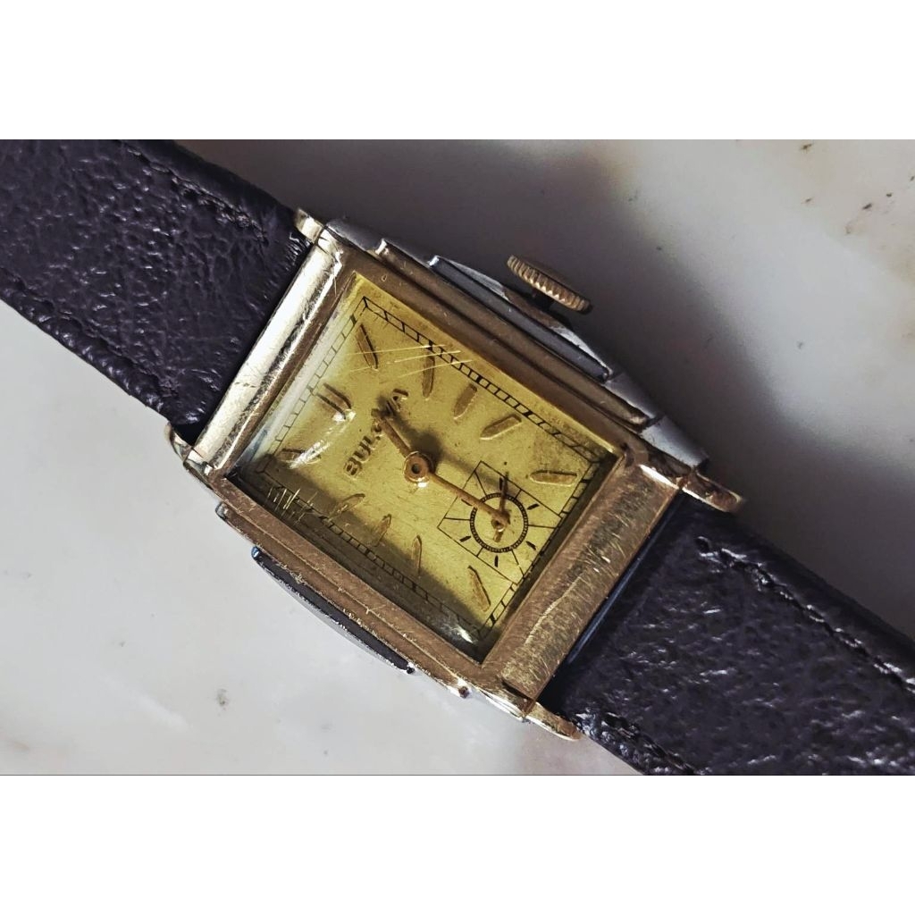 ✨ Vintage Bulova Rectangular Dress Watch – Timeless Elegance