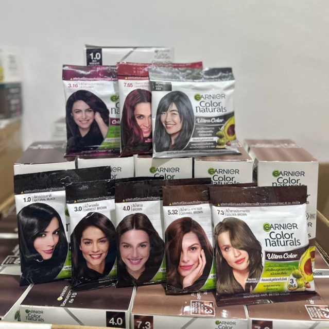 Garnier Color Naturals การ์นิเย่ ครีมเปลี่ยนสีผม แบบกล่อง 6 ซอง