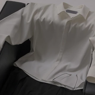 PHRASE Cropped Shirt