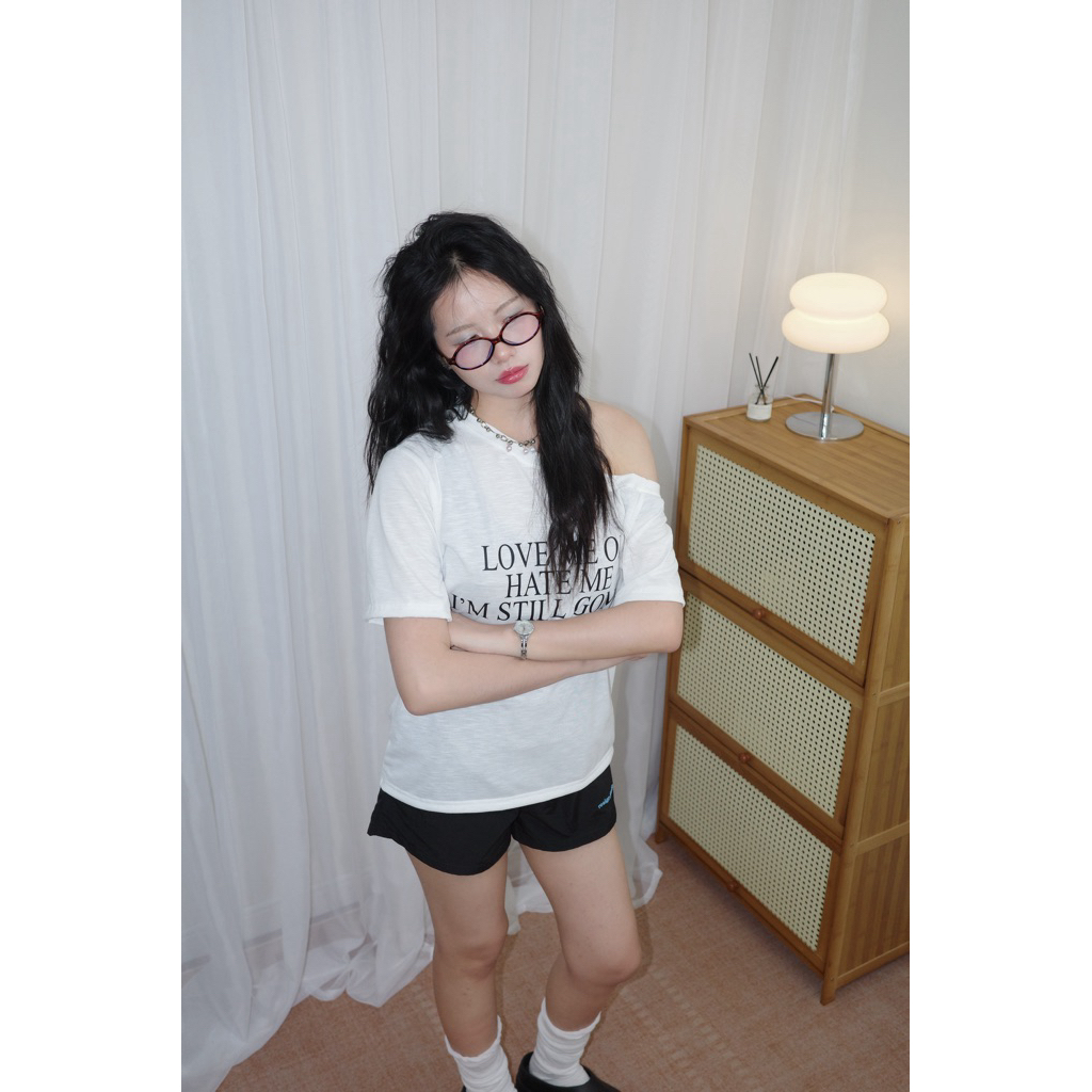 resign.studio – Oversize One-shoulder top ราคา ถูกที่สุด ดีลบีเคเค แกลเลอรีภาพที่ 8