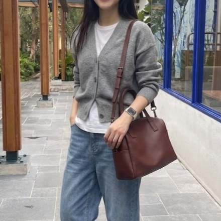 AWARINN กระเป๋าสะพาย รุ่น Coco (Size S) จุของได้เยอะ เบา ใช้งานได้จริงในทุกวัน ใส่ของจำเป็นได้ครบ