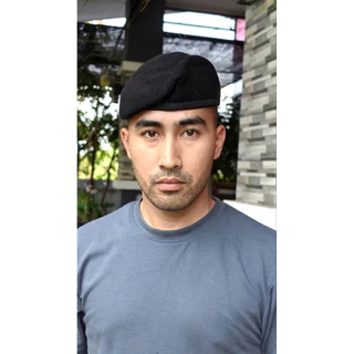 เบเร่ต์จัดทรงสีดำ เบเร่ต์ S.W.A.T หน้าหมวก+เข็มโลหะ