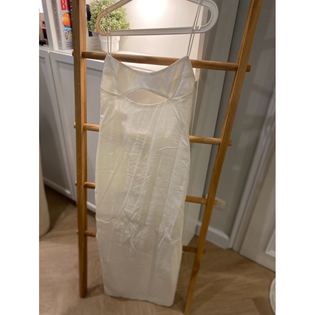[ของใหม่] ส่งต่อน้องเดรส Zara ซื้อจากชอปที่ Emquartier ไม่เคยใส่