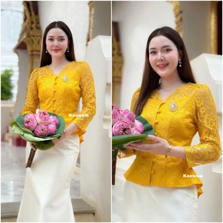 เสื้อรุ่น-พลอยไพลิน (K) ดีไซน์สุดเก๋ ระบายด้านหลัง กระดุมหน้าแกะได้ ใส่ออกงาน งานบุญ งานบวช งานแต่ง เรียบหรู