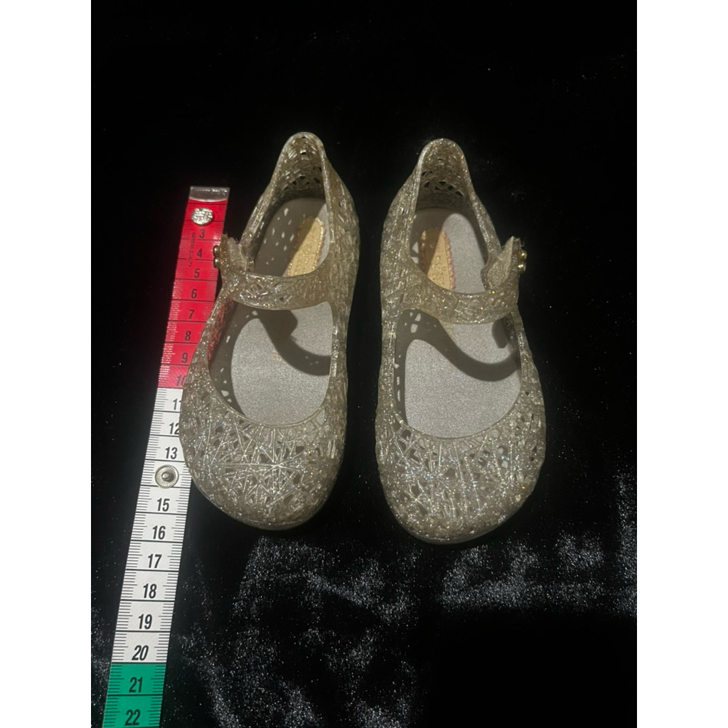 ไม่มีกล่อง รองเท้าเด็ก Mini Melissa รังนก white ไซส์ 13 cm. เบอร์ 7 มือสอง