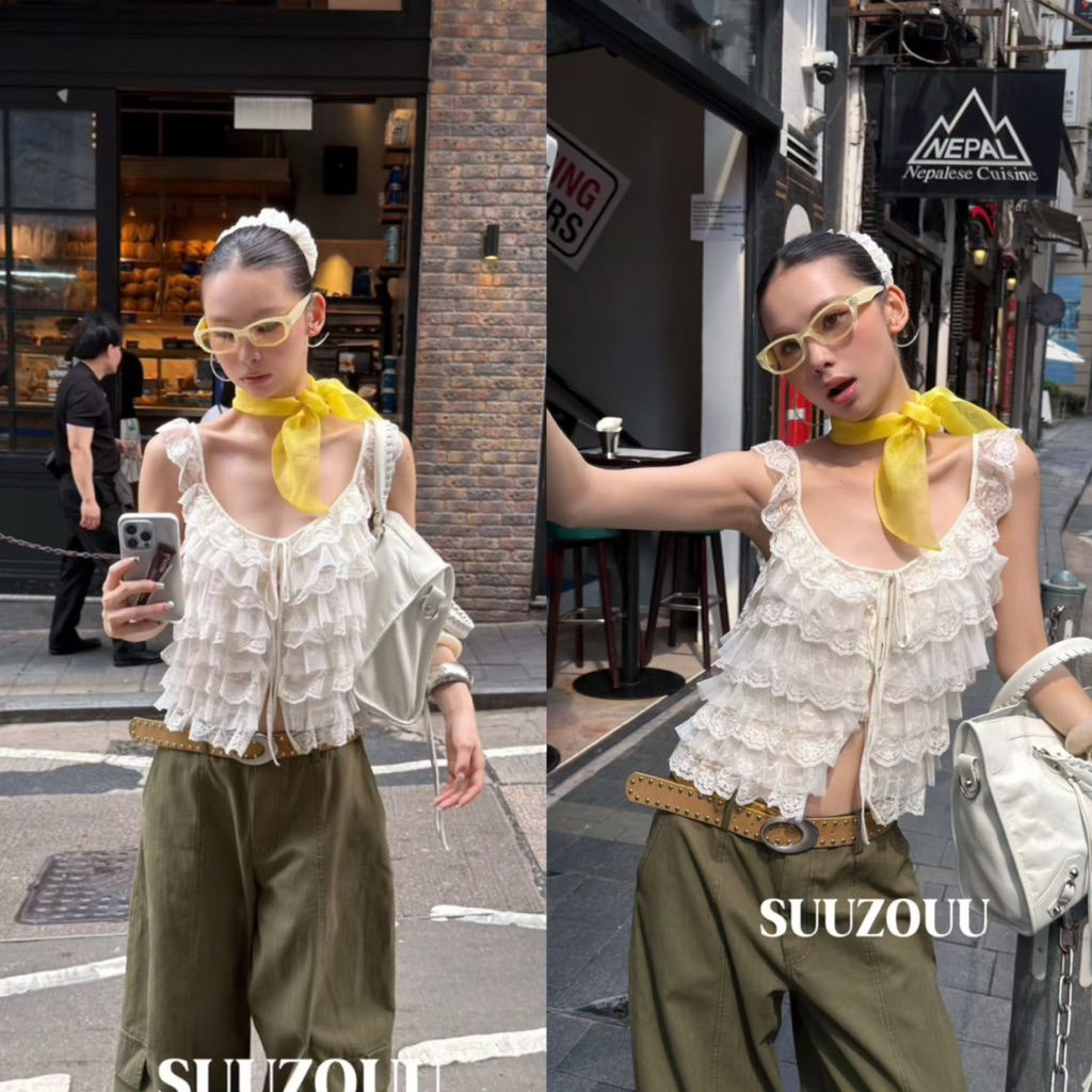 📍พร้อมส่ง📍#SU255 26C 🇰🇷เสื้อสายเดี่ยว แต่งผ้าลูกไม้ เป็นชั้นๆทั้งตัว ช่วงกแต่งเชือกมัดโบว์ Tag MMfish🇰🇷