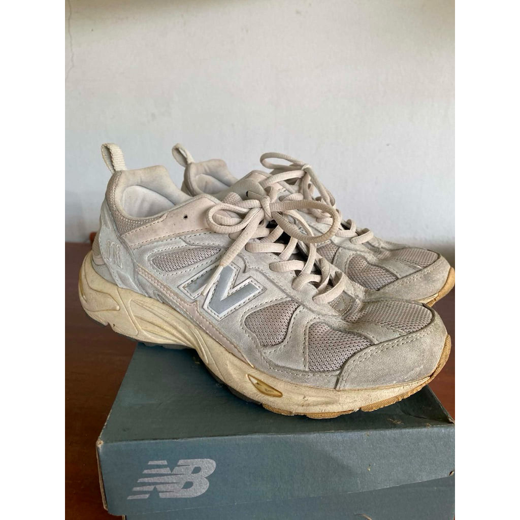 รองเท้า New balance 878