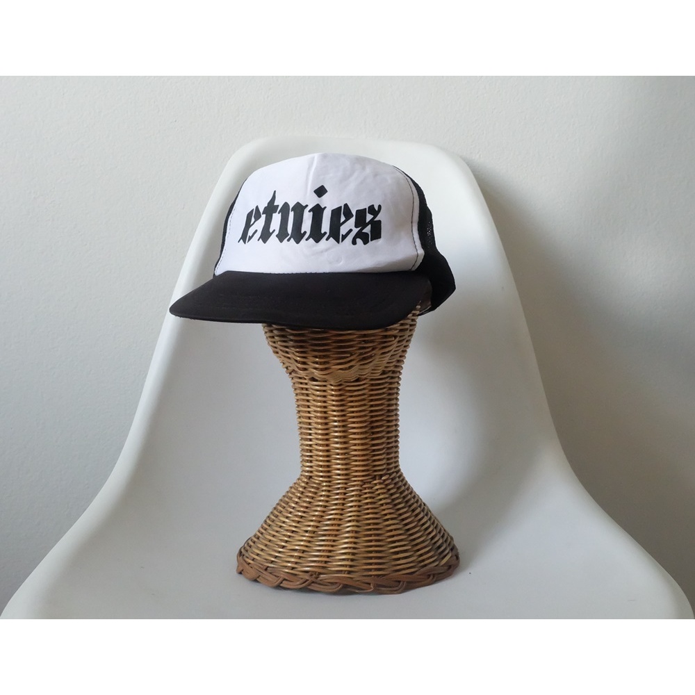 Etnies Skateboarding Trucker Cap สีดำ/ขาว