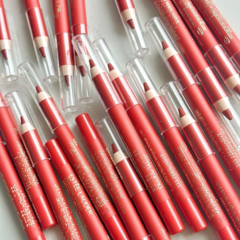 ET Double Wear 24-H Stay-in-Place Lip Liner สี 333 Persuasive (สีส้มอิฐ/น้ำตาลแดงโทนอุ่น) เป็นดินสอเขียนขอบปาก