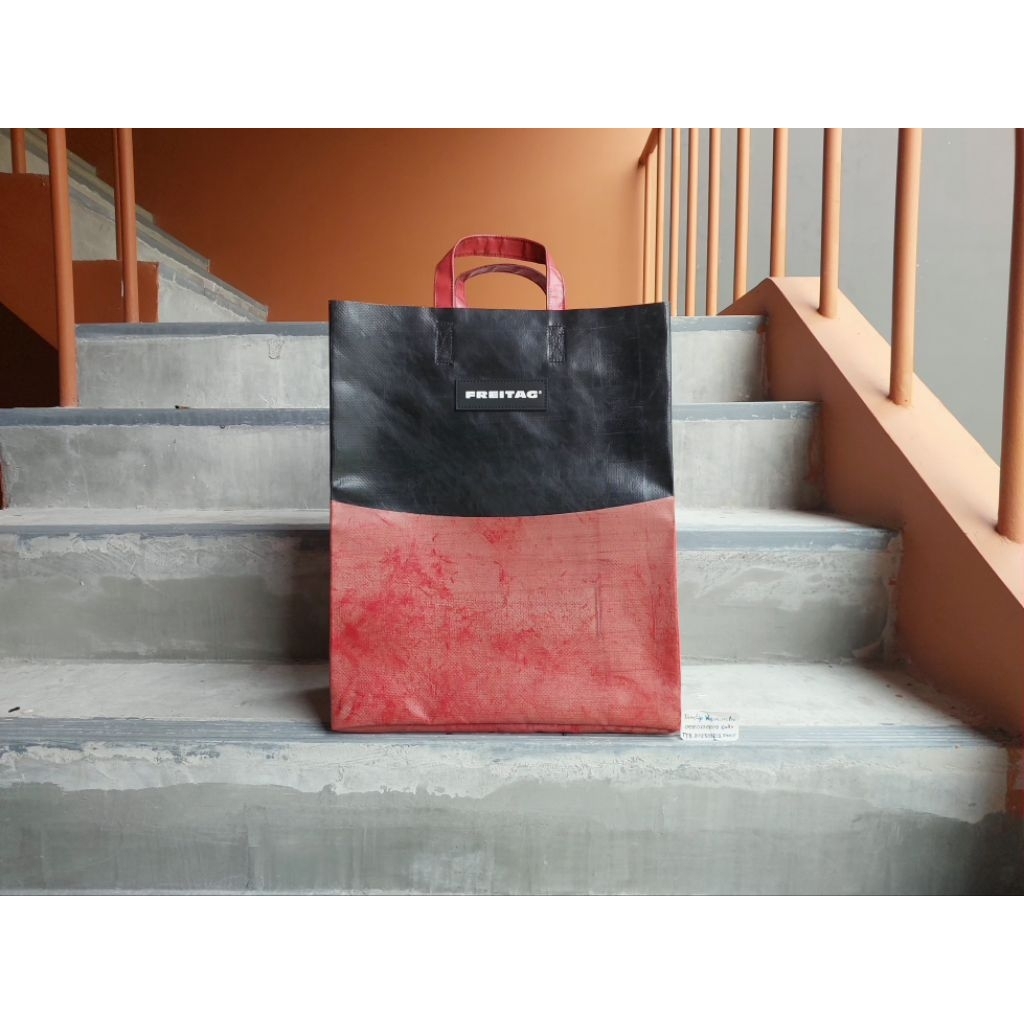 Freitag miami ดำ แดง