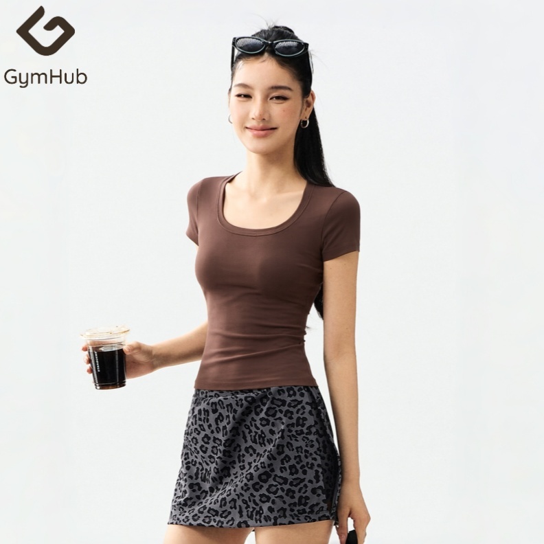 GymHub เสื้อสปอร์ตผู้หญิง ทรงรัดรูป คอวี ออกกำลังกาย เสื้อโยคะ เสื้อวิ่ง ใส่ในเลื่อมลื่น
