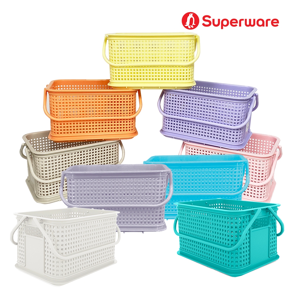 Srithai Superware ตระกร้า พลาสติก อเนกประสงค์ สำหรับ ใส่ของ ใส่ผ้า ทรงสี่เหลี่ยม มีหูหิ้ว ซ้อนกันได้ รุ่น T-13