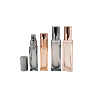 PACPAC ขวดน้ำหอมแก้วสี่เหลี่ยม 10ml 20ml พร้อมหัวสเปรย์ ฝาเงิน/โรสโกลด์ PF005