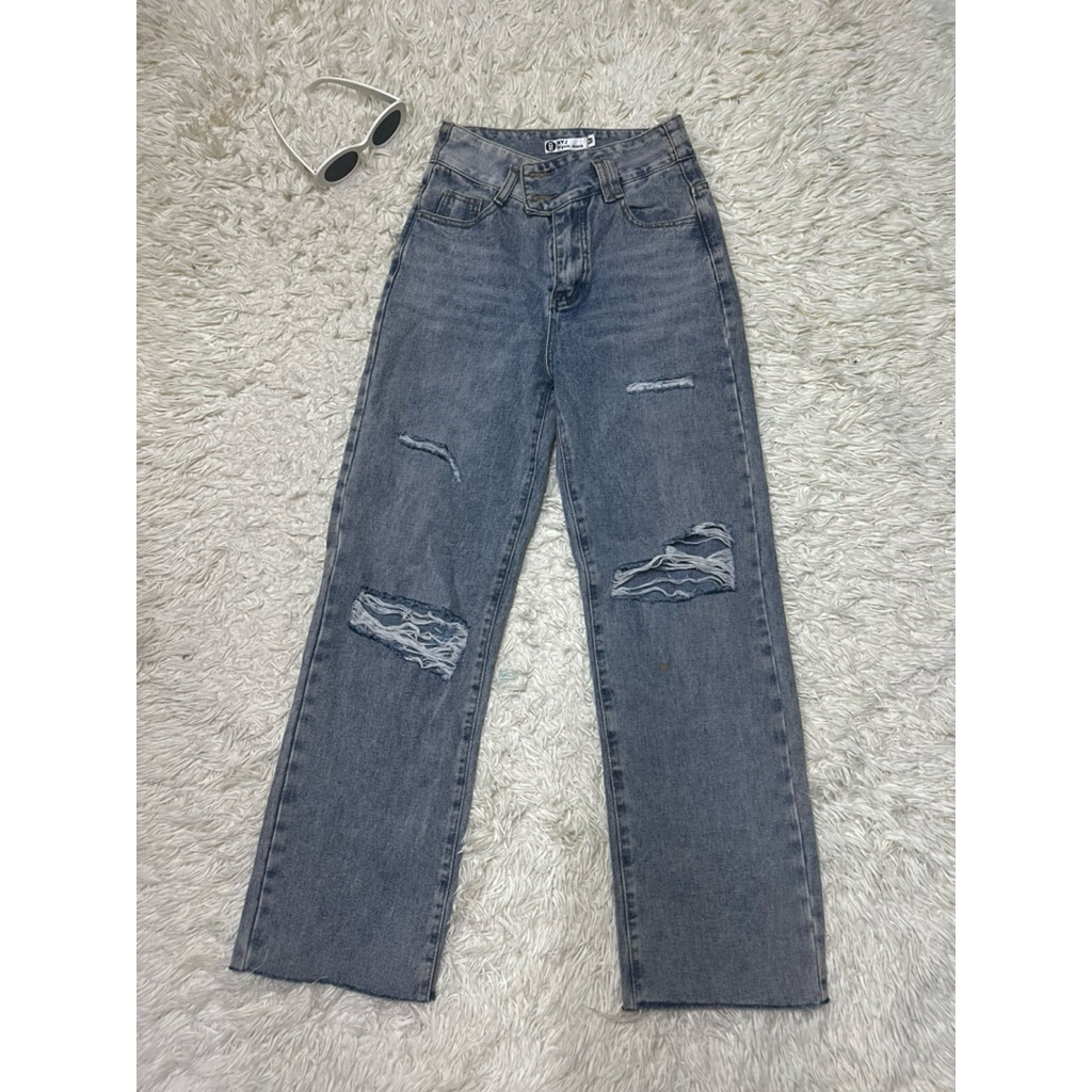 กางเกงยีนส์แต่งขาด ป้าย Niyom Jeans นิยมยีนส์👖