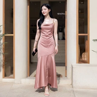 เดรสราตรียาว สายเดี่ยวแต่งไข่มุก TT18147