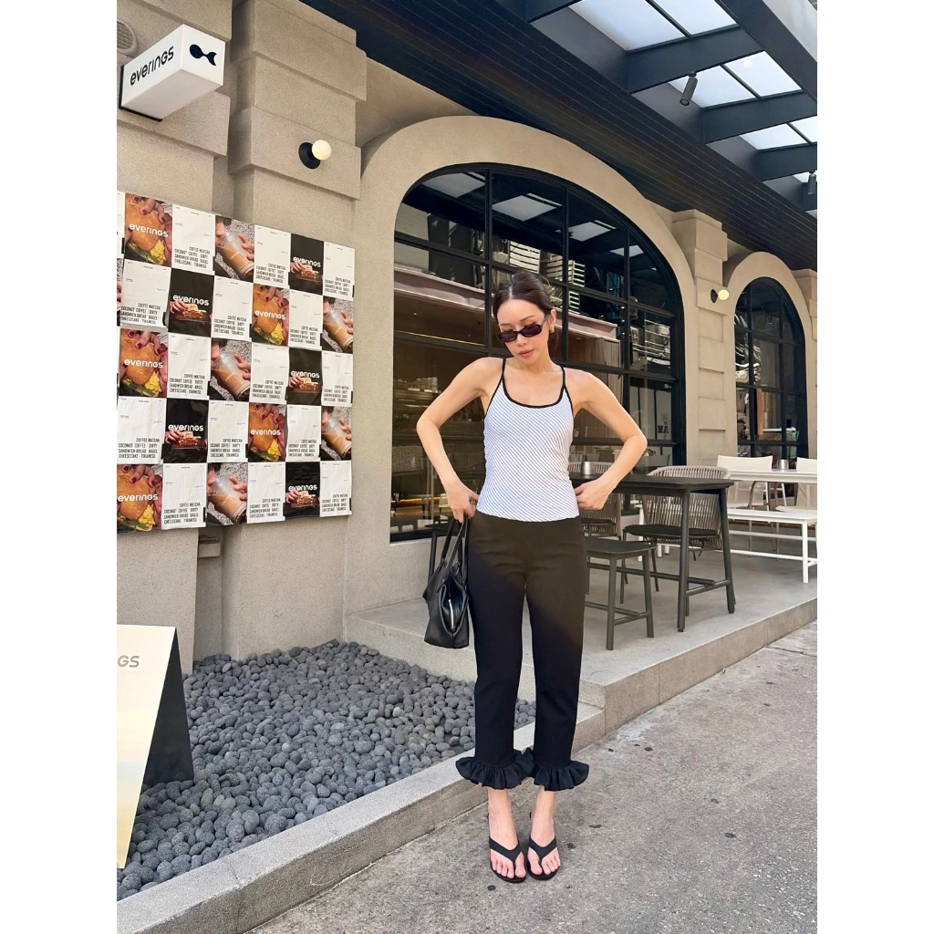 colourblocmatter - Zuri Pants กางเกง 5 ส่วน ชายระบาย มี 2 สี