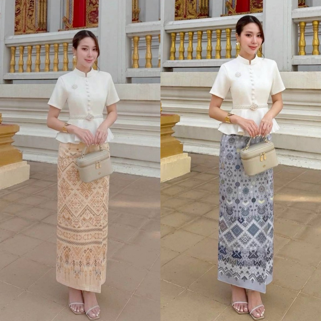 ชุดไทย เสื้อตัวยาว+กระโปรง ลายไทย+เข็มขัด+ข็มกลัด งานป้าย si-am