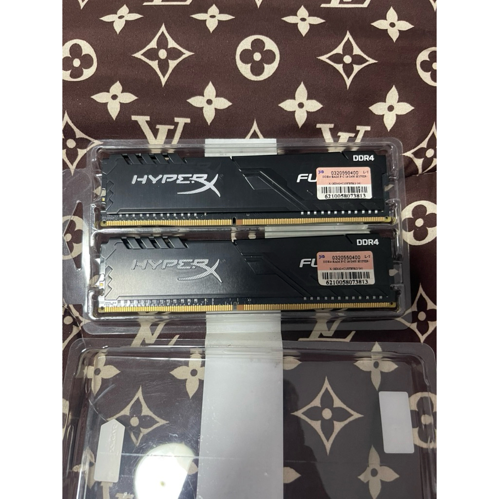 Ram DDR4 16GB (8GB×2) Bus2400 Kington HyperX Fury