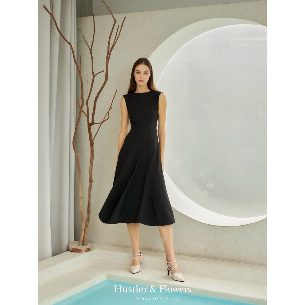 ส่งต่อ Hustler & Flowers - Gramercy Dress สวย แพง หรูหรา มีรสนิยม โดยไม่ต้องพยายาม