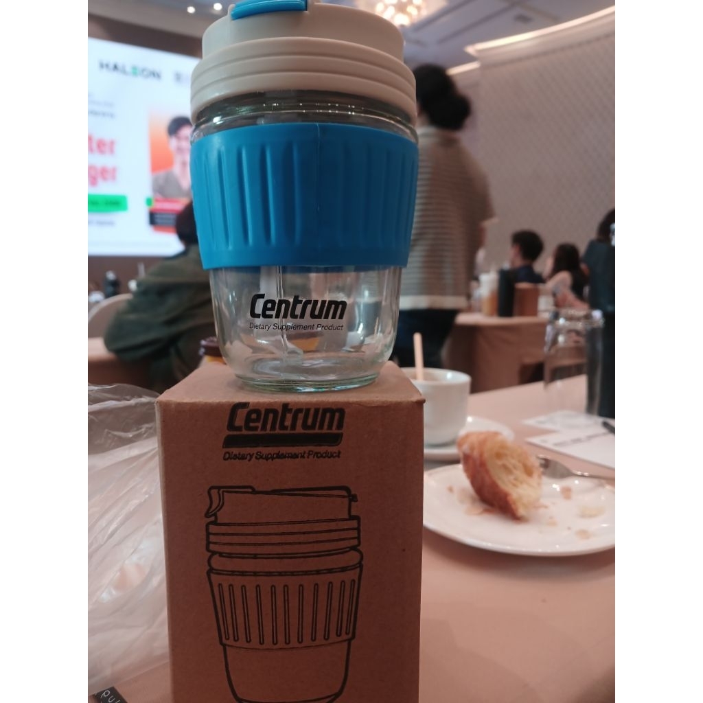 แก้วน้ำcentrum ขนาด350 ml สินค้าพรีเมี่ยม ระบุสีได้ในchatนะคะ