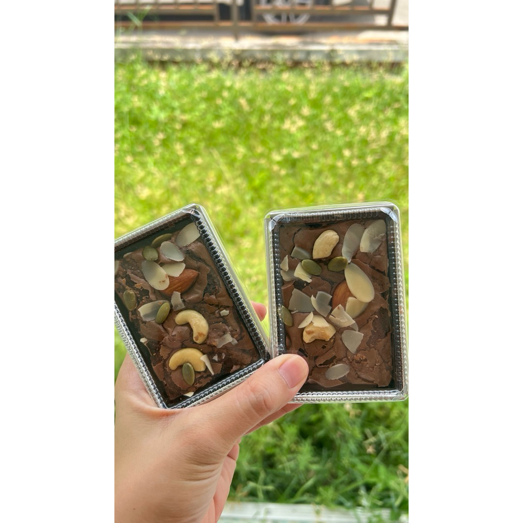 บราวนี่หม้อแกงถาดเล็ก 23บาท
