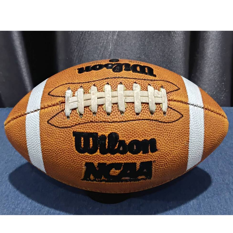 ลูกอเมริกันฟุตบอล Wilson NCAA Pee Wee Size Football Brown White  Football League No Packged.