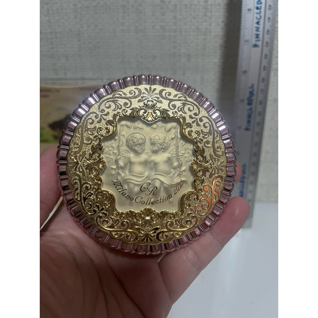 ตลับแป้ง Kanebo Milano collection limited 2023 *ไม่มีแป้ง* สภาพ98%