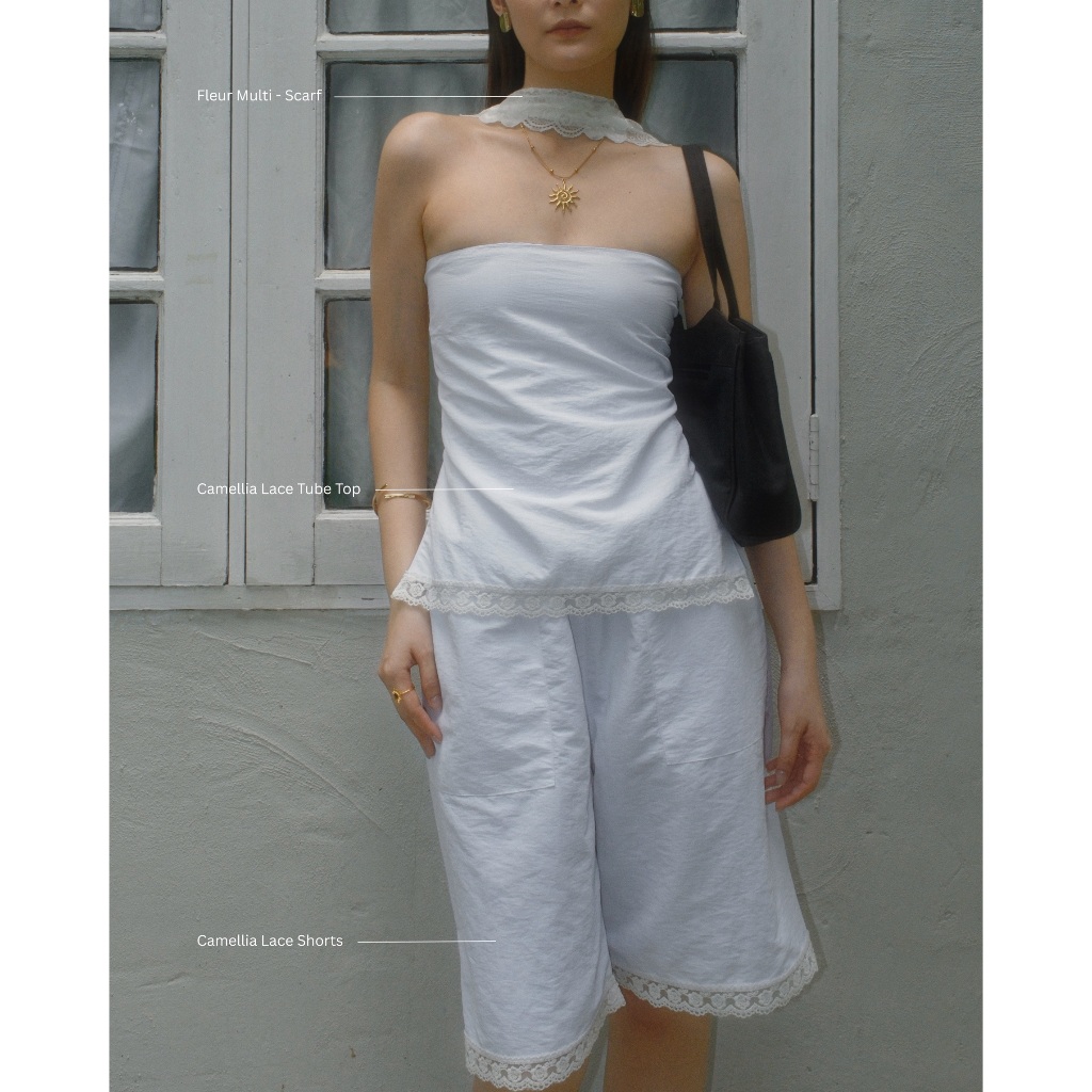 CAMELLIA LACE TUBE TOP___