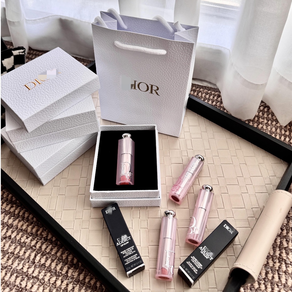 2026ลิปสติกAddict Lip Glow Color สี#001#012 บำรุงริมฝีปาก เพิ่มความชุ่มชื่น มันวาว พร้อมถุงแบรนด์
