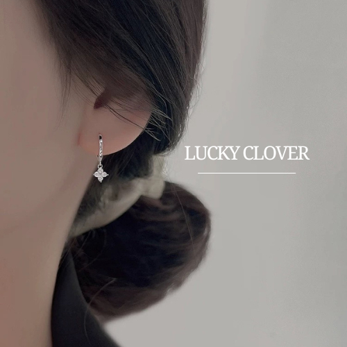 MEET💕ต่างหูเงิน Lucky Clover ต่างหูแฟชั่น ต่างหูห่วง ตุ้มหูเงินแท้925 ต่างหูผู้หญิง ต่างหู