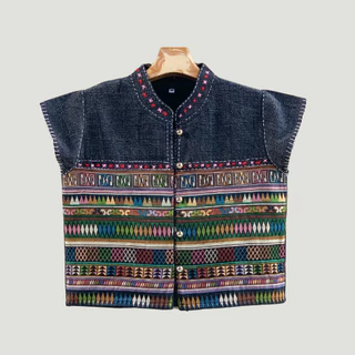 เสื้อคอจีนใบปอผ้าฝ้ายพื้นเมืองสโตน แต่งลายผ้าทอกระเหรี่ยง กระดุม5เม็ด ทรงสวยเข้ารูปสไตล์ เอวลอยน่ารัก มีขนาด38-44นิ้ว