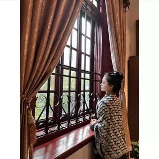 ผ้าคลุมไหล่ซาติน Shawl กันแดด ผ้าพันคอระบายอากาศดี อเนกประสงค์ สวมใส่ได้ทุกฤดู ใช้งานหลายโอกาส เดินทางทำงานออกไปเที่ยว