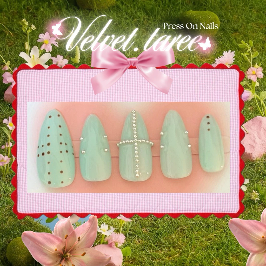 ลงลายใหม่ 🧵 เล็บปลอมสำเร็จรูป 10 นิ้ว 💅 💗 แถมฟรีอุปกรณ์ติดเล็บ กาว ตะไบ ไม้ดัน แอลกอฮอล์ ครบชุด 👀🍅