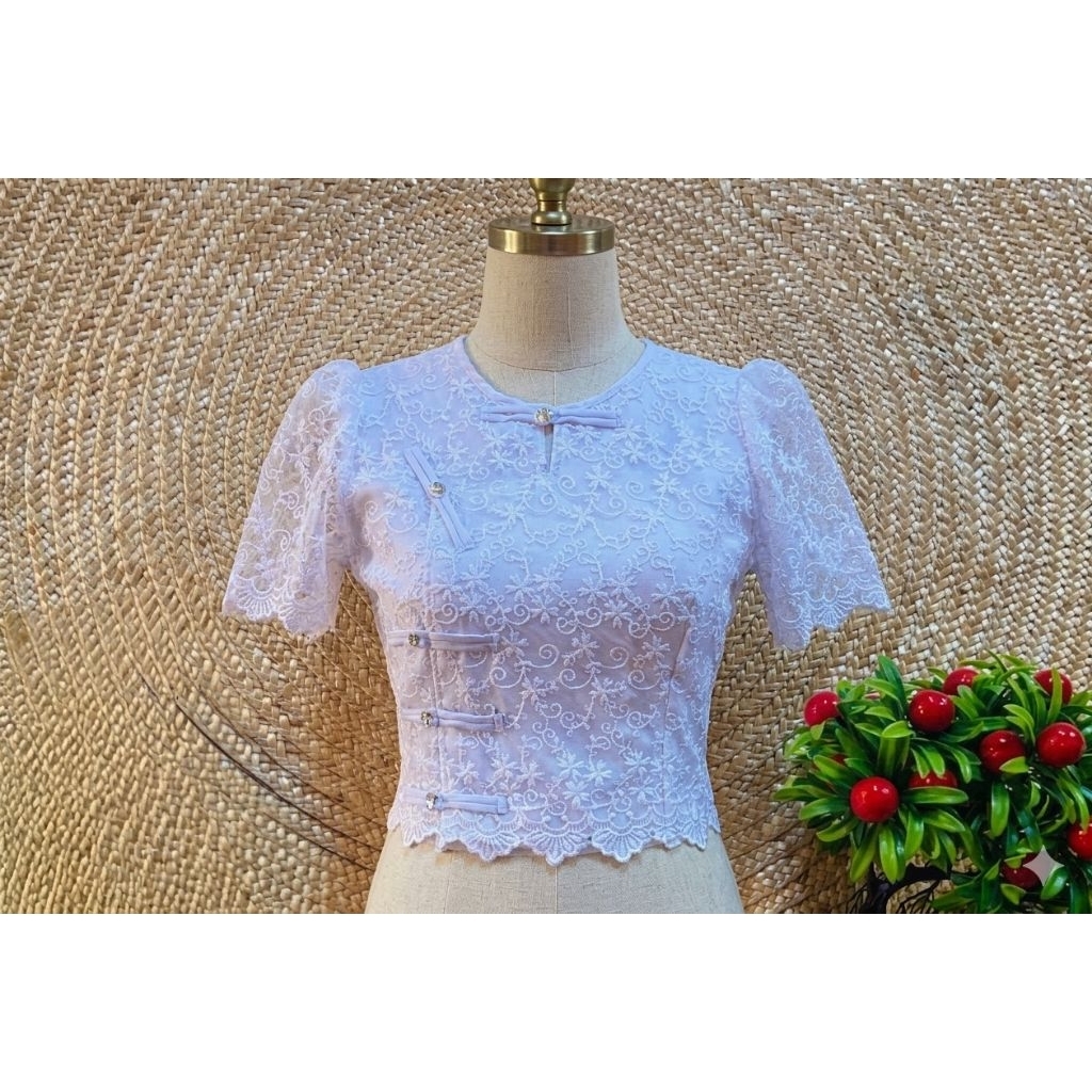 เสื้อลูกไม้ขาวโอโม่ผ้าอย่างดีแขนสั้นชับไน มี ทับขวา ทับซ้ายตรงปกพร้อมส่งs m l xl xxl