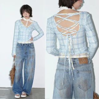 AMUSE BKK - Remy Top เสื้อซีทรูลายสก็อตทรงเข้ารูป ดีไซน์ม้วนอกวีหน้า ด้านหลังร้อยเชือกผูก สไตล์ชิคๆ