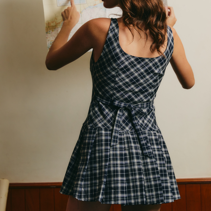 Best Seller Dress ✦Nineties Design รวมเดรสขายดี ใส่ง่ายแมทช์สวย ที่ควรมีติดตู้