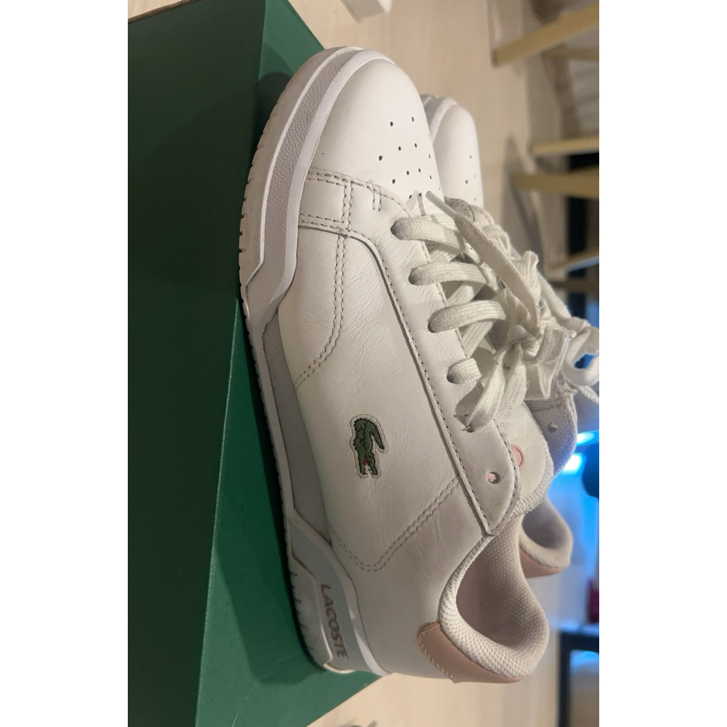 รองเท้าผ้าใบผู้หญิงLacoste