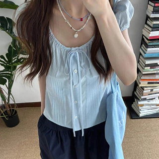 เสื้อเชิ้ตแขนสั้นผู้หญิง คอกลมผูกโบว์ มีสายรัดเอว ผ้าไม่ย้วย สไตล์เกาหลี หวานอ่อนโยน