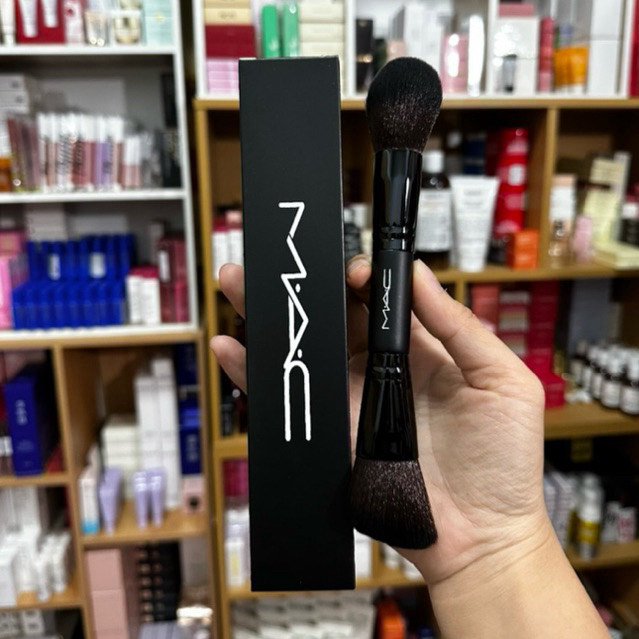 Mac Cosmetics Duo Brush