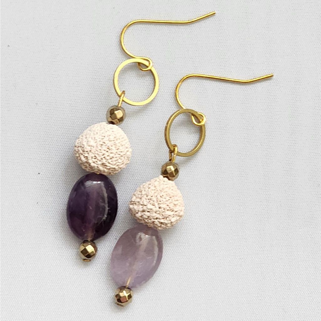 ต่างหูม่วง Amethyst ปะการังขาว