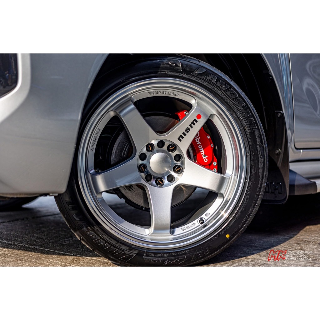 ล้อ NISMO งาน MK ขอบ18 กว้าง 8.5 นิ้ว ออฟ+25 สีซิลเวอร์ 5รู114.3 พร้อมจุ๊บเหล็ก ราคาต่อวง