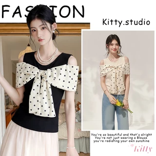 Kitty พร้อมส่ง🍒 เสื้อกล้ามลายจุดโบว์ใหญ่ เปิดไหล่ สไตล์เกาหลี ผ้ายืดใส่สบาย เเต่งเข็มขัดใหญ่อก ทั้งชุด2ชิ้น Y2K