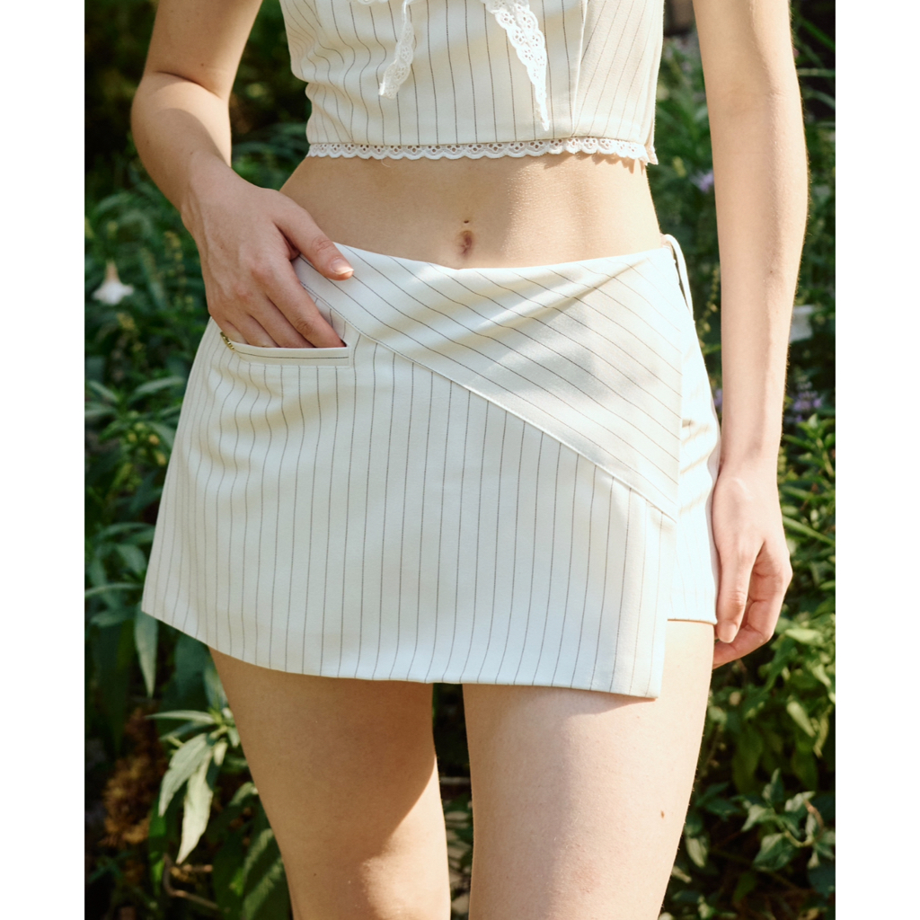 MESKMUSE Posy low-rise skort (ทรงเอวกลาง-ต่ำ ใต้สะดือ*เอวปกติ +3")