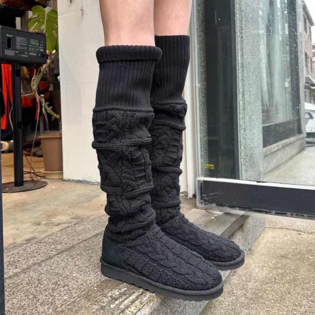 UGG boots บูทไหมพรมสูงหุ้มเข่า ไซค์38 มือสอง ของแท้ สภาพประมาน 80% กันหนาวได้ประมาน 15 องศา ไม่กันน้