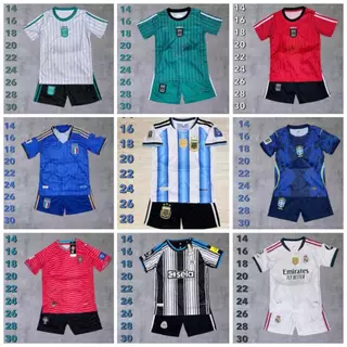 ชุดฟุดบอล2025-2026 (เสื้อ+กางเกง) ชุดเด็กและผู้ใหญ่มีครบไซส์พร้มส่งในไทยจัดส่งไว1-3วันได้ของ ชุดกีฬาทีมนอกแบบใหม่ๆล่าสุด