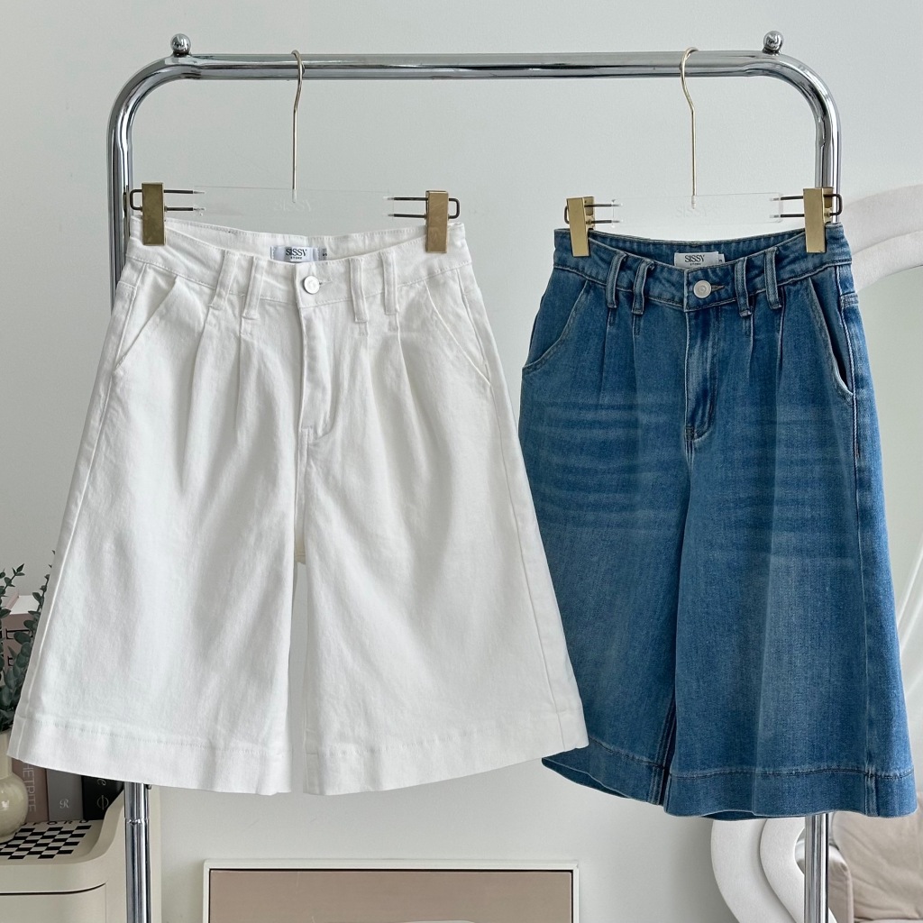 Sissy Store (T8850) : กางเกงยีนส์ขา 3 ส่วน ผ้ายืดทรงสวย  แต่งจับจีบด้านหน้า แมทช์ง่ายทุกลุค