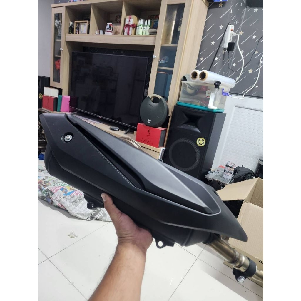 ท่อForza350ท่อเดิมForza350แท้ถอดสภาพสวยใช้งานน้อยพร้อมครอบท่อดำด้าน