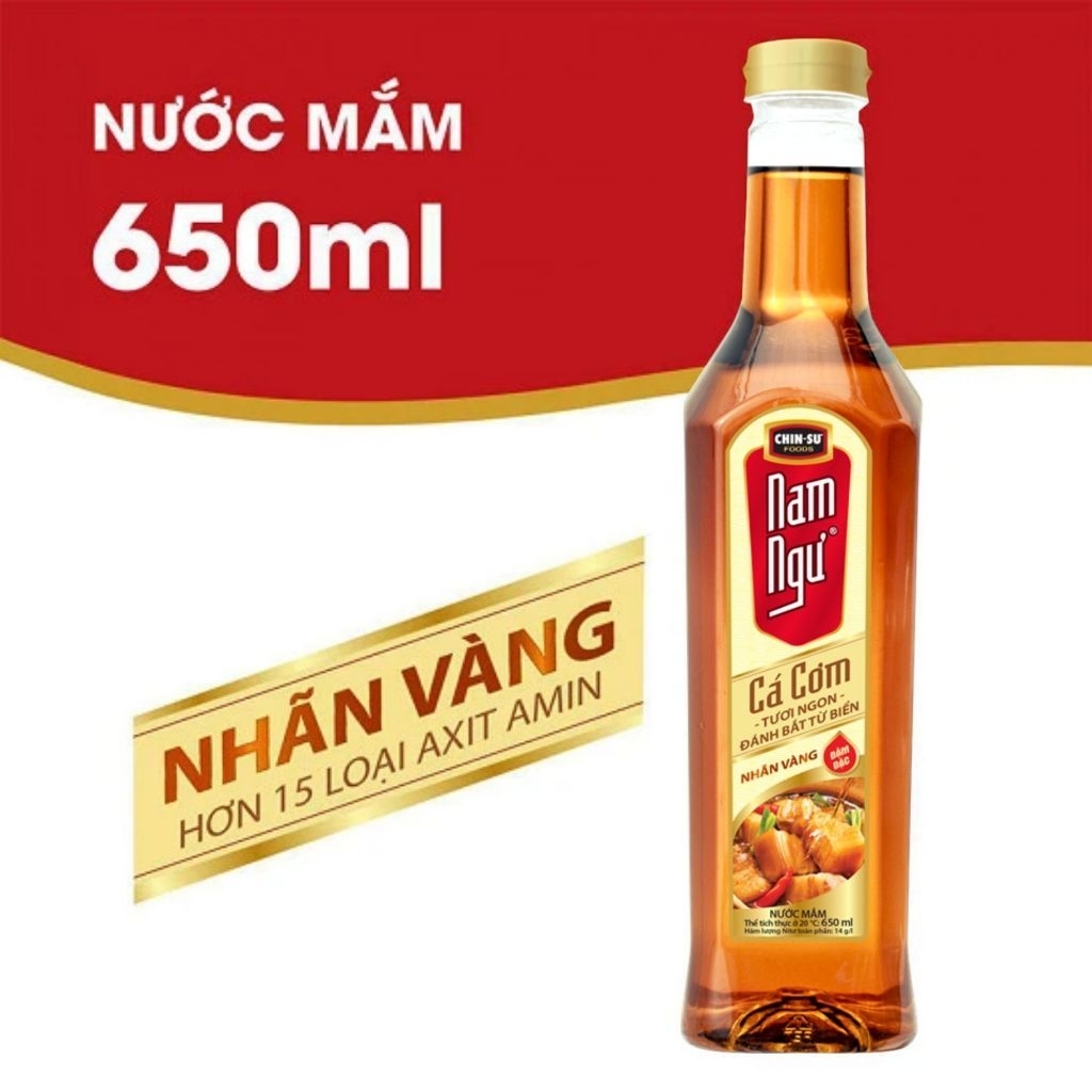น้ําปลาเวียดนามNước Mắm Nam Ngư Nhãn Vàng 30 Độ Đạm có kết cấu đậm đặc, sánh quyện tinh tế, mang lại trải nghiệm vị giác