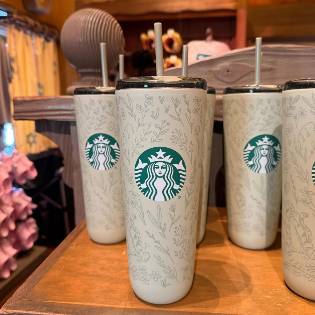 Starbucks แก้วน้ำสแตนเลสสตีลแบบสุญญากาศลายกราฟฟิตี้ดอกซากุระ 550ml ร่วมมือกัน แบบจำกัด พร้อมความสวยงามสูงและความจุใหญ่